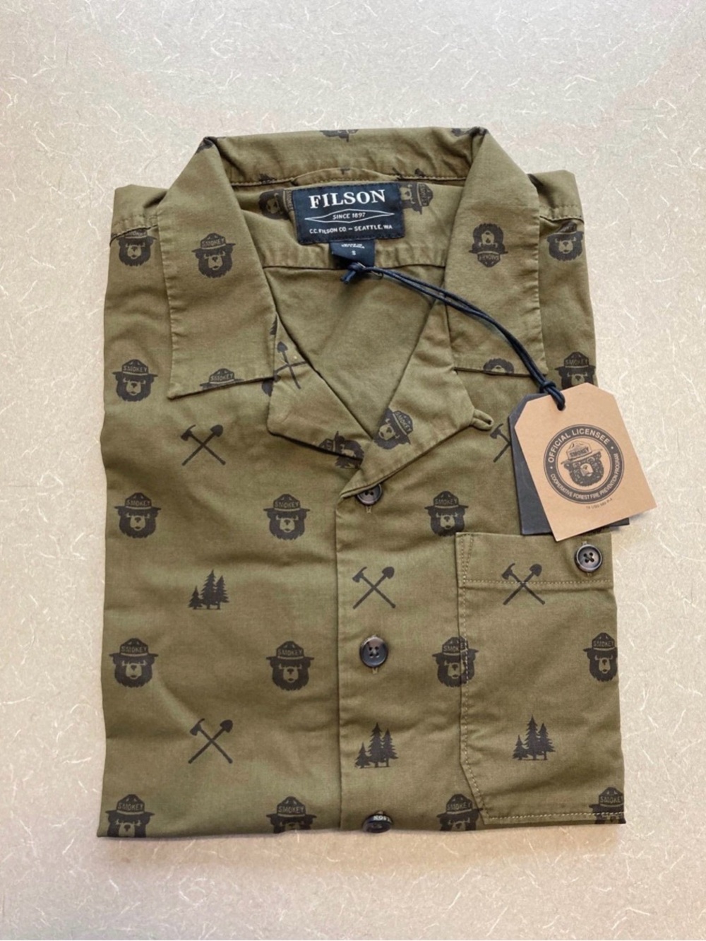 Filson Olive Green Short Sleeve Button Camp Smokey Bear Shirt—Small